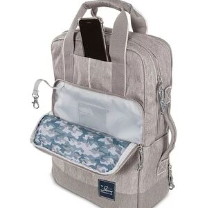 Skyway
Rainier Deluxe Backpack, 17" NWT